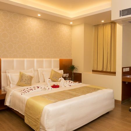 Hotel Amalfi Grand Patna  Zewnętrze zdjęcie