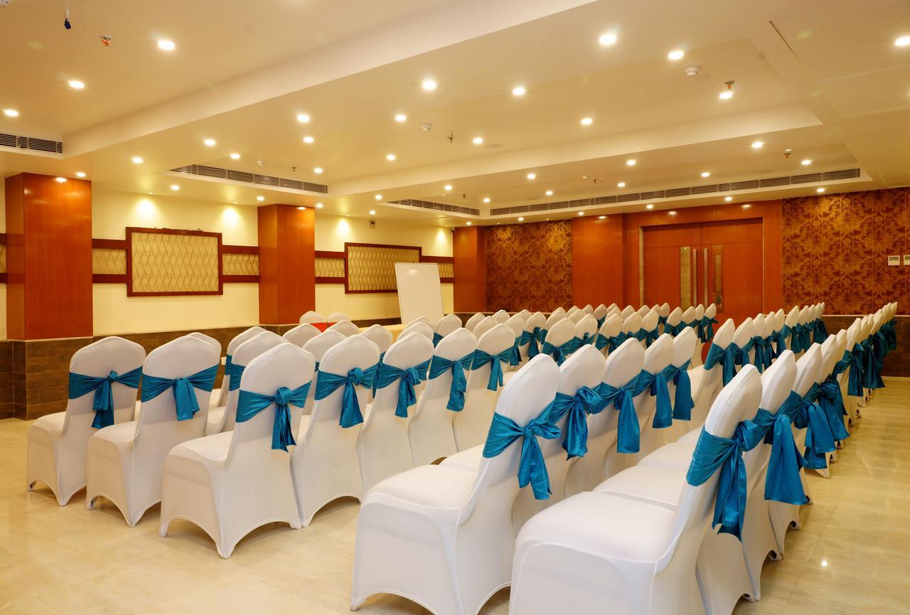 Hotel Amalfi Grand Patna  Pokój zdjęcie