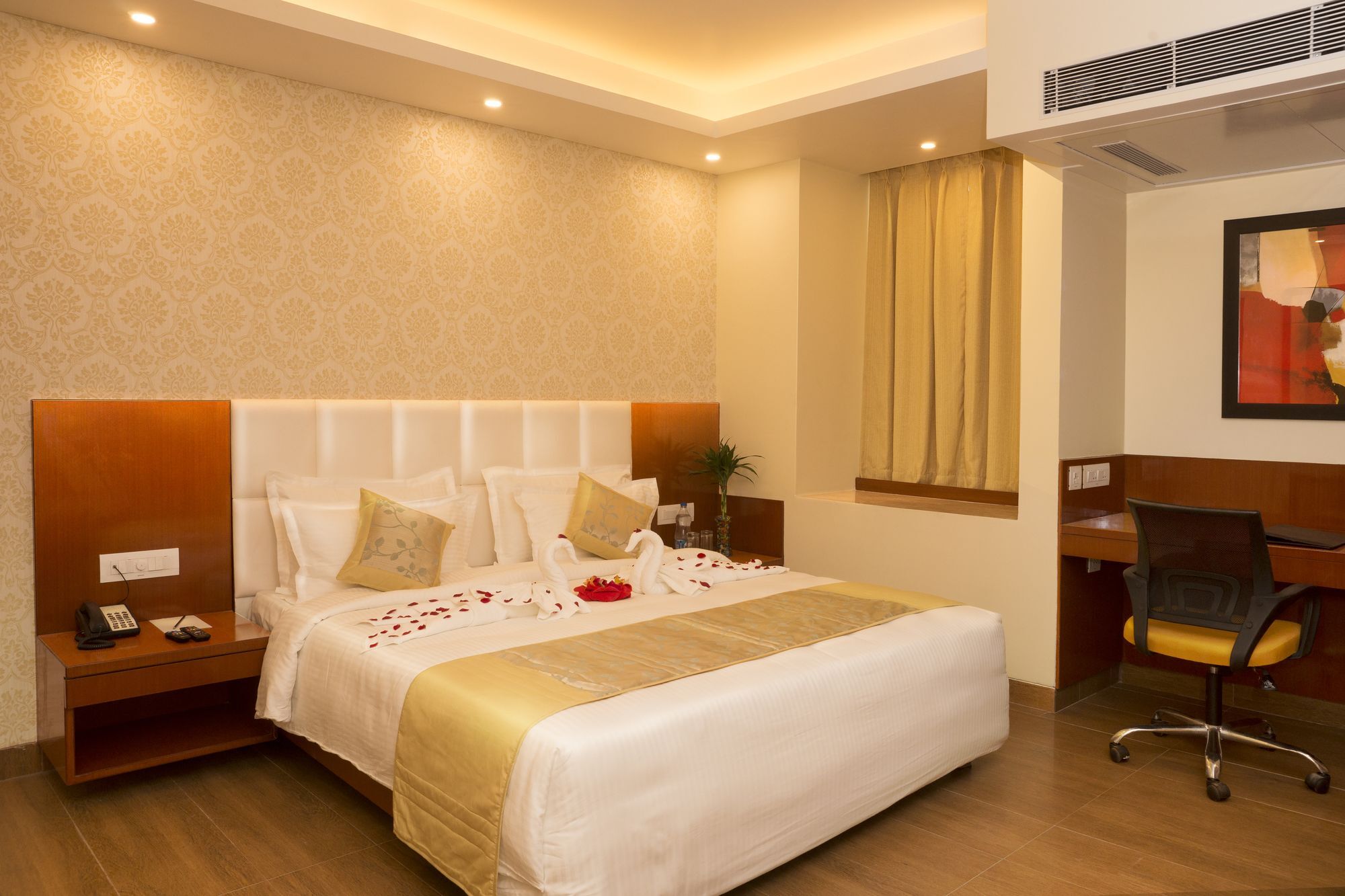 Hotel Amalfi Grand Patna  Zewnętrze zdjęcie